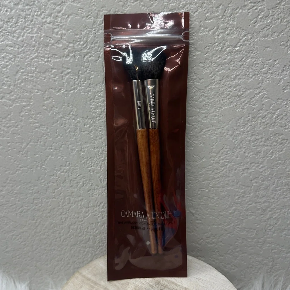 $7 🌙 Camara A Unique Beauty 2 Face Brushes Volume I : Deborah +Ruth Brushes‎